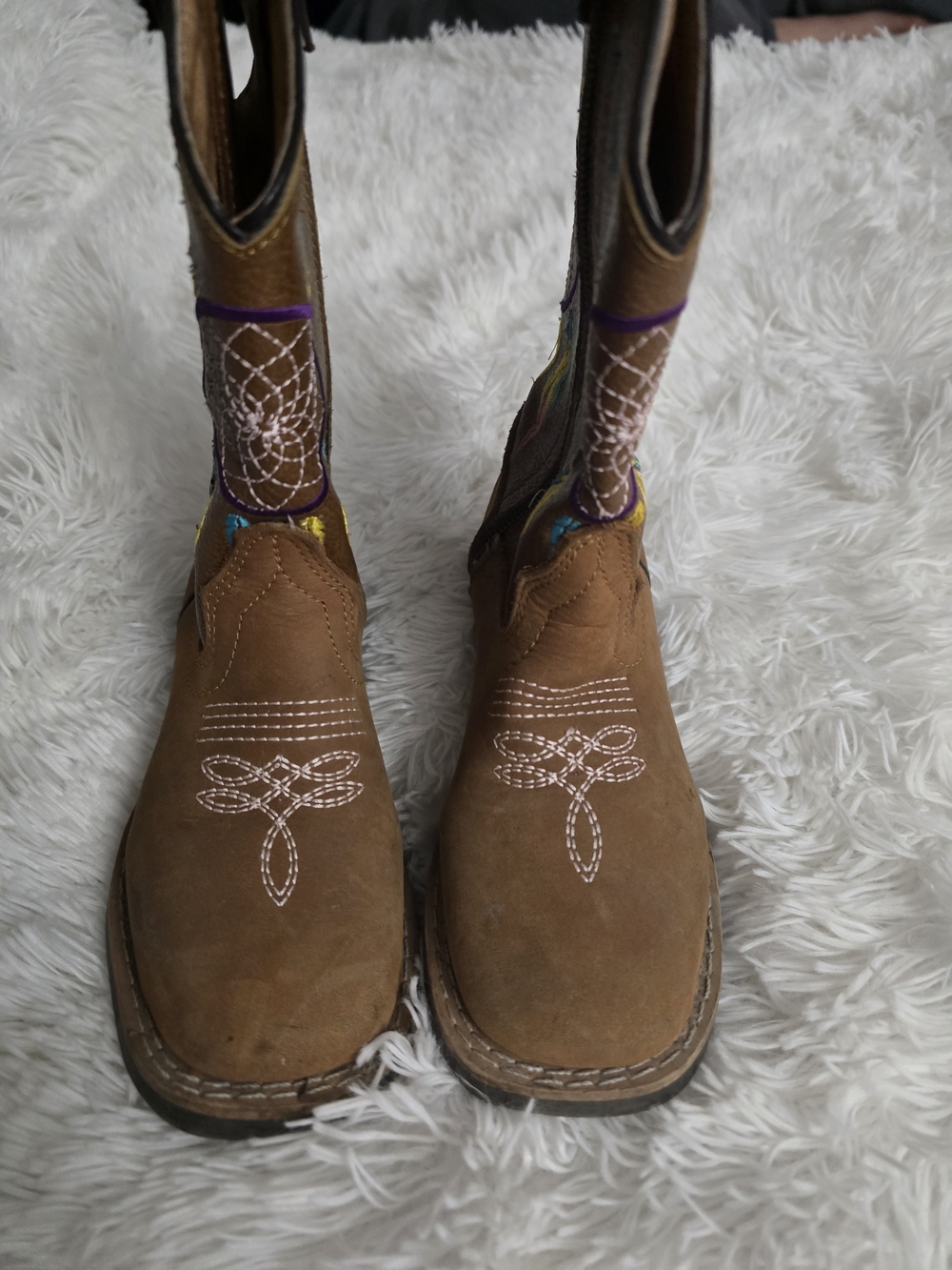 Brown Girl Western Pull-On Boots - Stylish Embroidered Design
